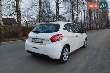 Хетчбек Peugeot 208 2013 в Чернівцях