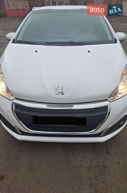 Хетчбек Peugeot 208 2017 в Києві