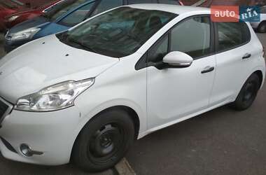 Хэтчбек Peugeot 208 2013 в Киеве