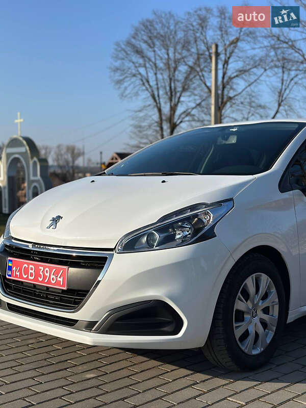 Хэтчбек Peugeot 208 2018 в Дрогобыче фото 3 Хэтчбек Peugeot 208 2018 в Дрогобыче