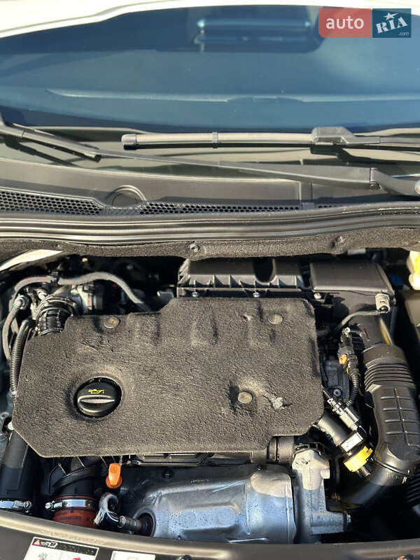 Хэтчбек Peugeot 208 2018 в Дрогобыче фото 34 Хэтчбек Peugeot 208 2018 в Дрогобыче