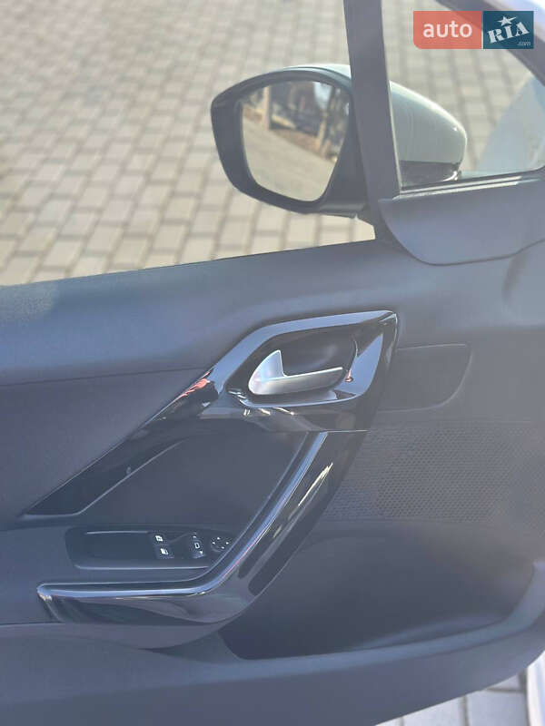 Хэтчбек Peugeot 208 2018 в Дрогобыче фото 68 Хэтчбек Peugeot 208 2018 в Дрогобыче