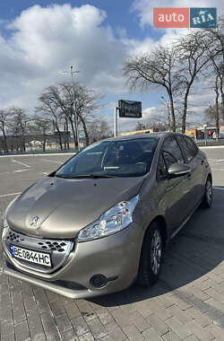 Хэтчбек Peugeot 208 2013 в Николаеве