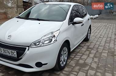 Хэтчбек Peugeot 208 2013 в Бережанах