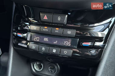Хэтчбек Peugeot 208 2015 в 