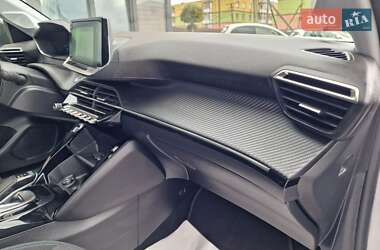 Хэтчбек Peugeot 208 2022 в 