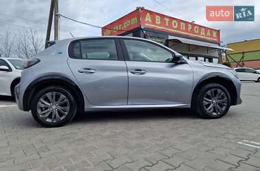 Хэтчбек Peugeot 208 2022 в 