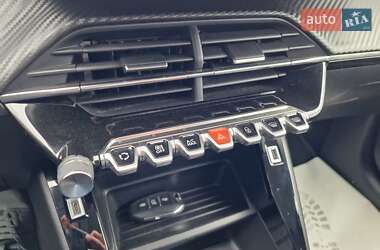 Хэтчбек Peugeot 208 2022 в 