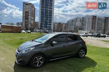 Peugeot 208 2017 Peugeot 208 2017