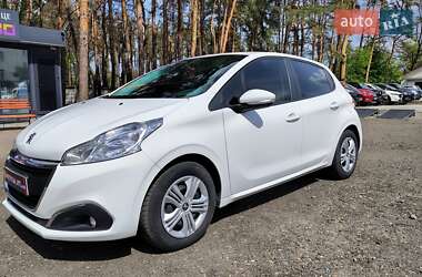 Хэтчбек Peugeot 208 2017 в Киеве
