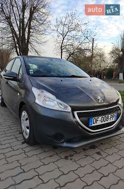 Хетчбек Peugeot 208 2014 в Шептицькому