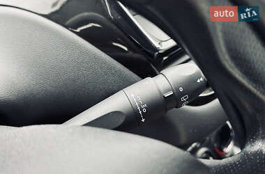 Хэтчбек Peugeot 208 2014 в 