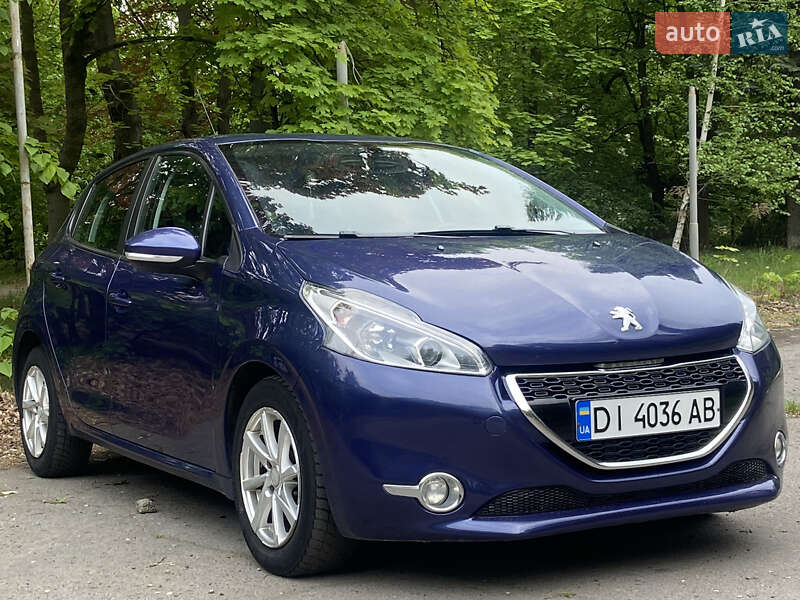 Peugeot 208 2013