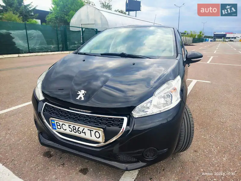 Peugeot 208 2013