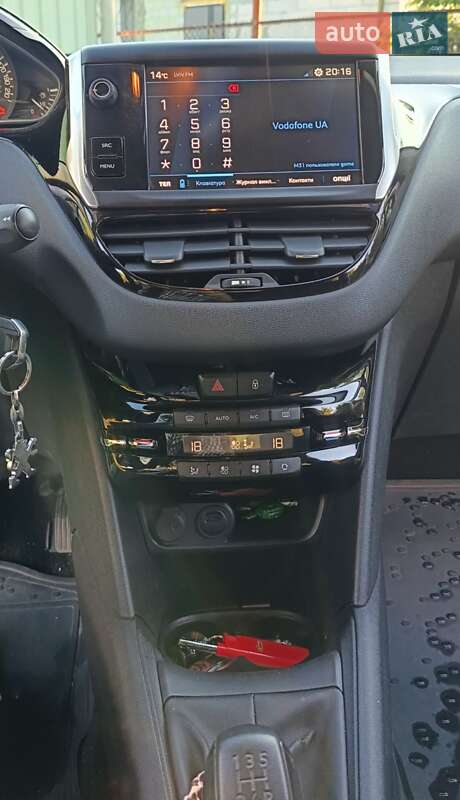 Хетчбек Peugeot 208 2019 в Львові фото 11 Хетчбек Peugeot 208 2019 в Львові