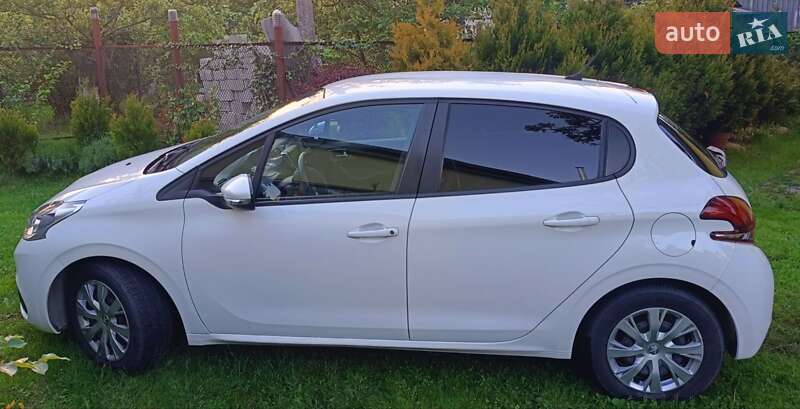 Хетчбек Peugeot 208 2019 в Львові фото 20 Хетчбек Peugeot 208 2019 в Львові