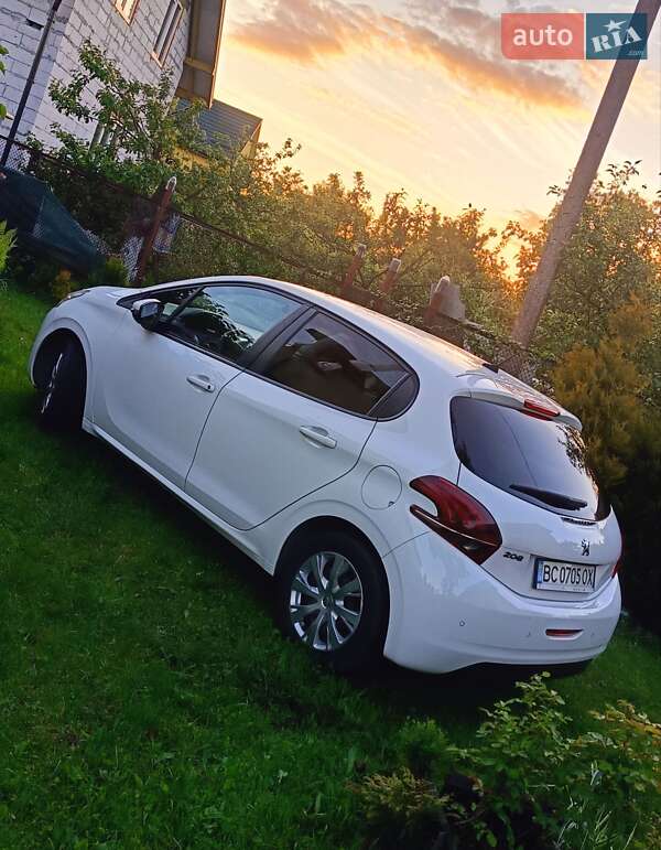 Хетчбек Peugeot 208 2019 в Львові фото 21 Хетчбек Peugeot 208 2019 в Львові