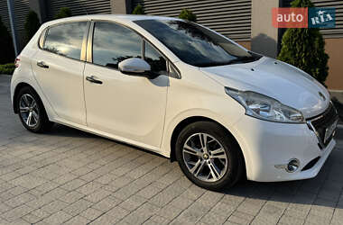 Хэтчбек Peugeot 208 2013 в Запорожье