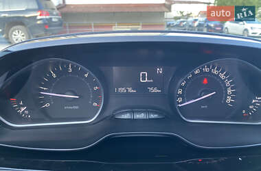 Peugeot 208 2016 Peugeot 208 2016