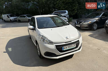 Хэтчбек Peugeot 208 2016 в 