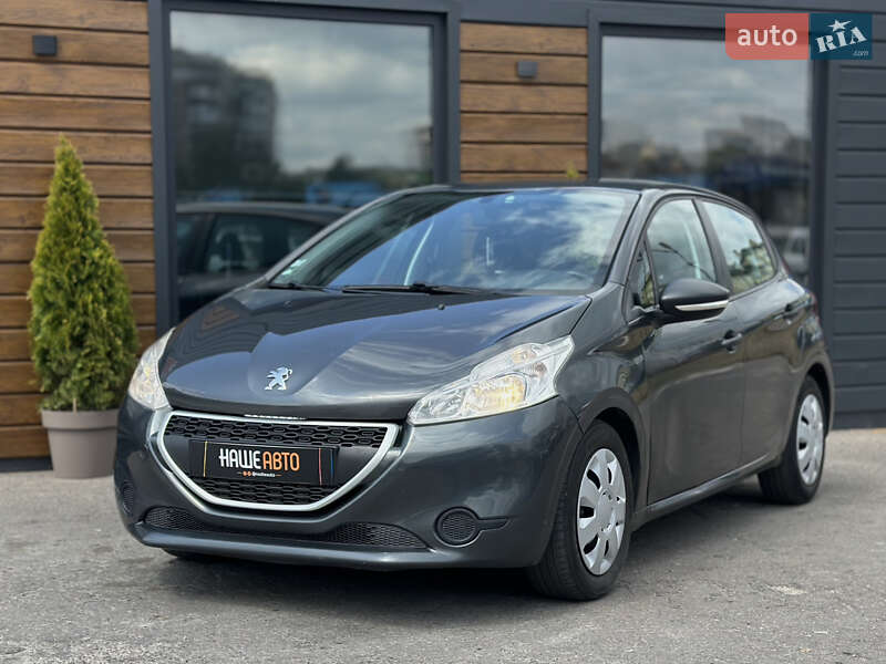 Peugeot 208 2014