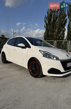 Хэтчбек Peugeot 208 2019 в Киеве