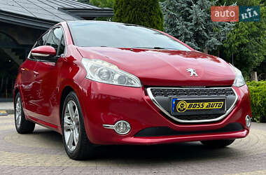 Хэтчбек Peugeot 208 2013 в Львове