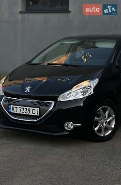 Хэтчбек Peugeot 208 2013 в 