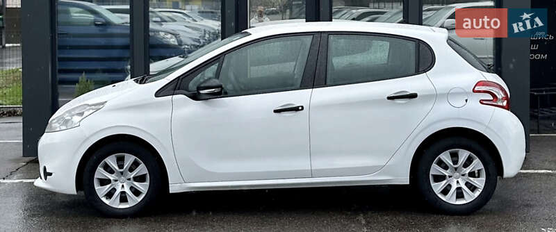 Хэтчбек Peugeot 208 2014 в Кременчуге
