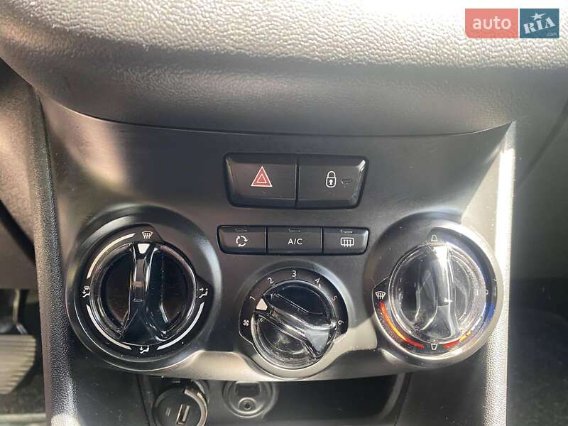 Хетчбек Peugeot 208 2014 в Львові