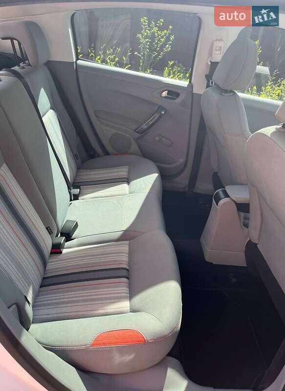 Хетчбек Peugeot 208 2013 в Луцьку