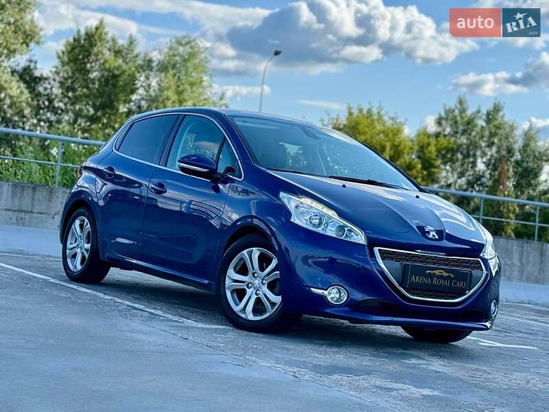 Peugeot 208 2013