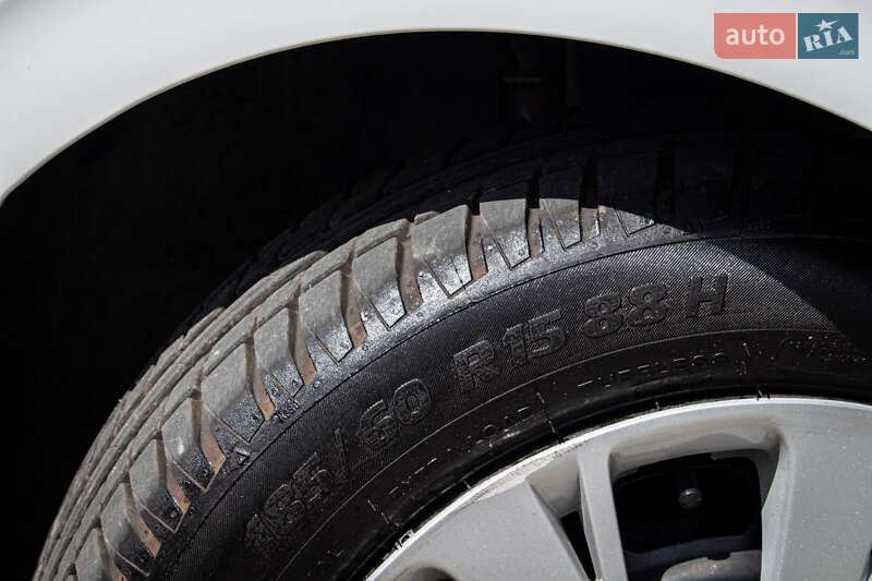 Хэтчбек Peugeot 208 2018 в Львове фото 17 Хэтчбек Peugeot 208 2018 в Львове