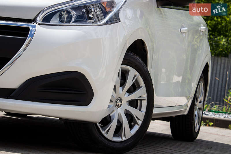 Хэтчбек Peugeot 208 2018 в Львове фото 12 Хэтчбек Peugeot 208 2018 в Львове