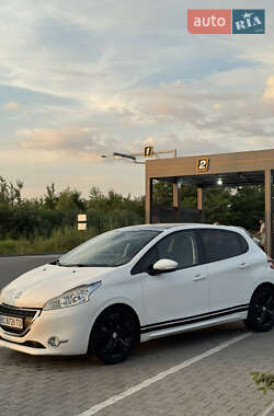 Хэтчбек Peugeot 208 2013 в Виннице