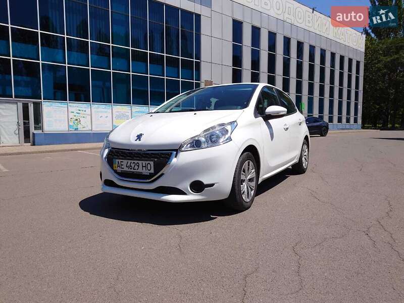 Peugeot 208 2014