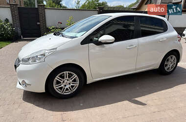 Хэтчбек Peugeot 208 2013 в 