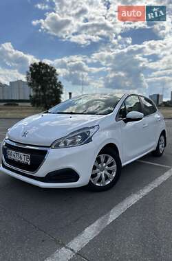 Хетчбек Peugeot 208 2017 в Києві