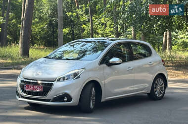Хетчбек Peugeot 208 2017 в Черкасах
