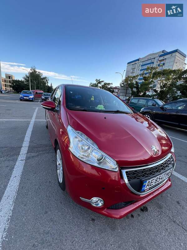 Хетчбек Peugeot 208 2013 в Івано-Франківську фото 6 Хетчбек Peugeot 208 2013 в Івано-Франківську
