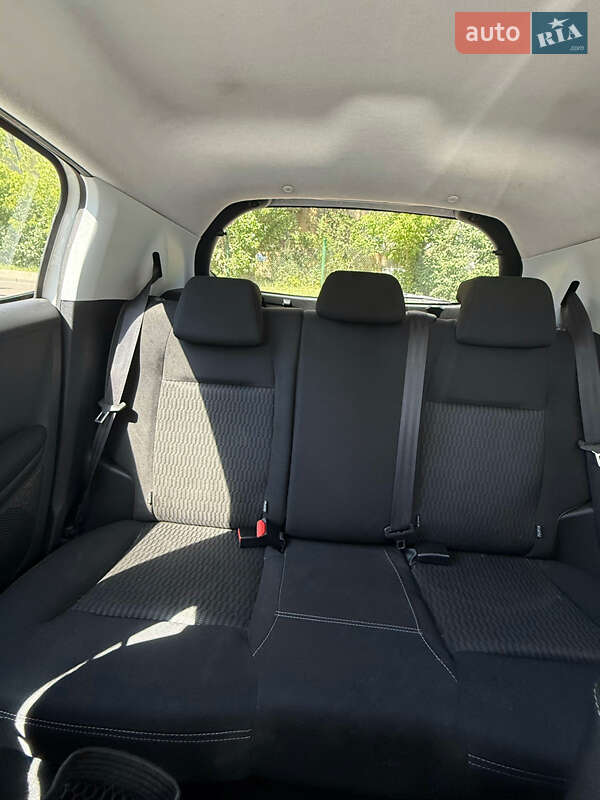 Хэтчбек Peugeot 208 2016 в Львове