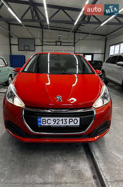 Хетчбек Peugeot 208 2015 в Львові