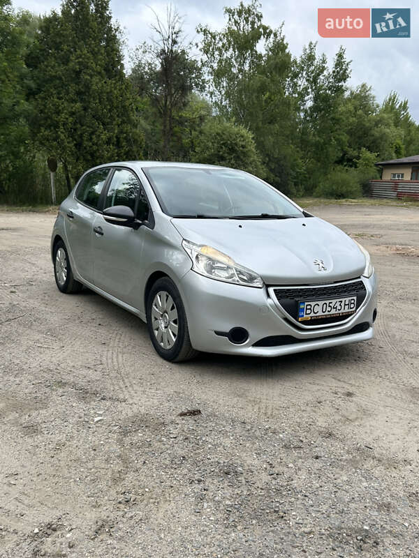 Хетчбек Peugeot 208 2013 в Львові фото 2 Хетчбек Peugeot 208 2013 в Львові