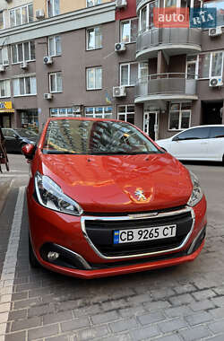 Хетчбек Peugeot 208 2017 в Києві