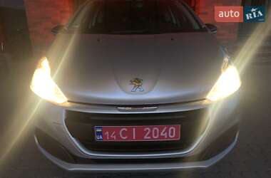 Хэтчбек Peugeot 208 2017 в Виннице