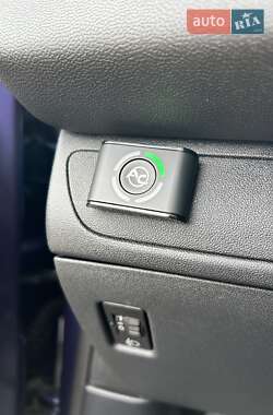 Хэтчбек Peugeot 208 2013 в 