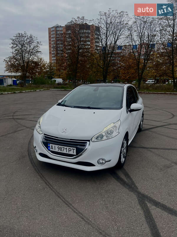 Peugeot 208 2013 Peugeot 208 2013