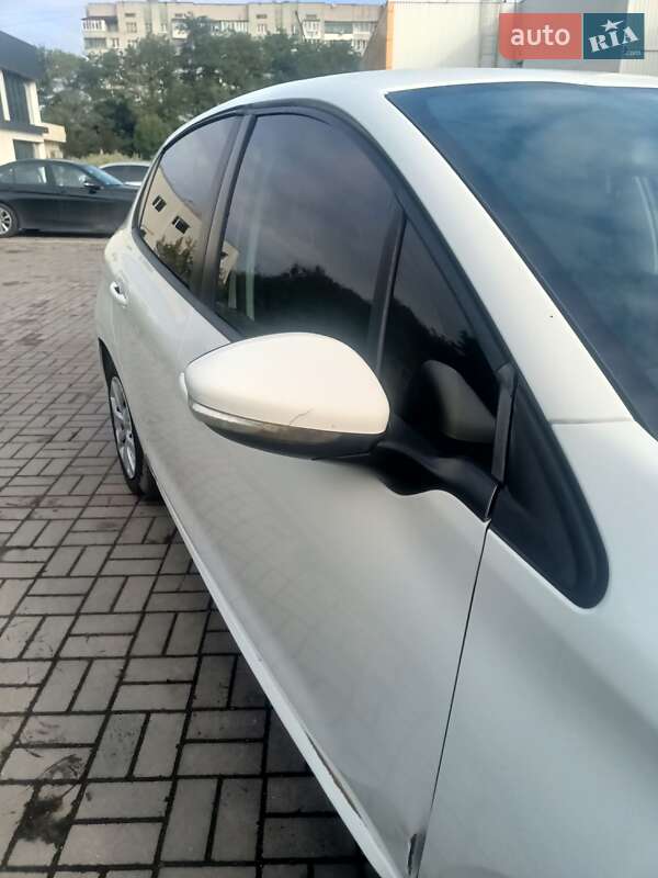 Хэтчбек Peugeot 208 2017 в Львове