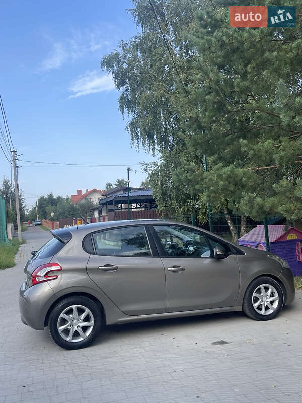 Хэтчбек Peugeot 208 2012 в Львове фото 11 Хэтчбек Peugeot 208 2012 в Львове