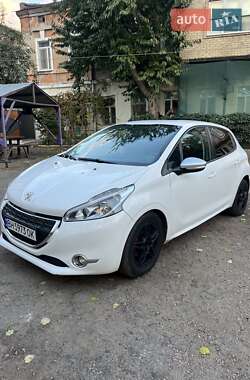 Peugeot 208 2013